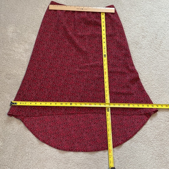 VintageBlue size 13 hi-lo red with white and black polka dots polyester skirt - Picture 10 of 13